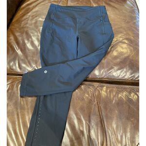 Lululemon Women's High-Rise Leggings Black Size 8 Ankle 25"